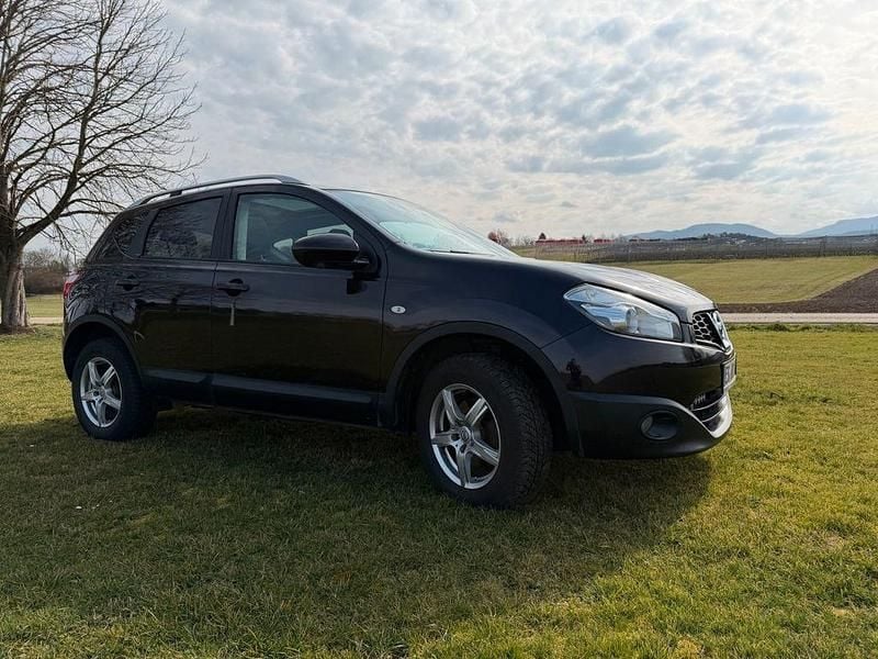 Gebraucht Nissan Qashqai I-Way 131 PS (96 kW) 2012 Schwarz SUV