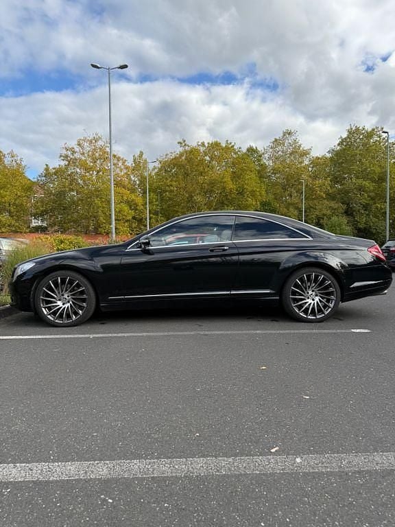 Schwarz Gebraucht 2009 Mercedes CL500 AMG line Coupé | 16.995 € - Bild 1/4