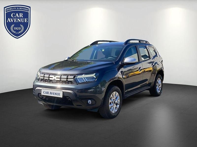 Grau (kometengrau (grau)) Gebraucht 2023 Dacia Duster Expression SUV | 21.385 € (Fairer Preis) - Bild 1/4