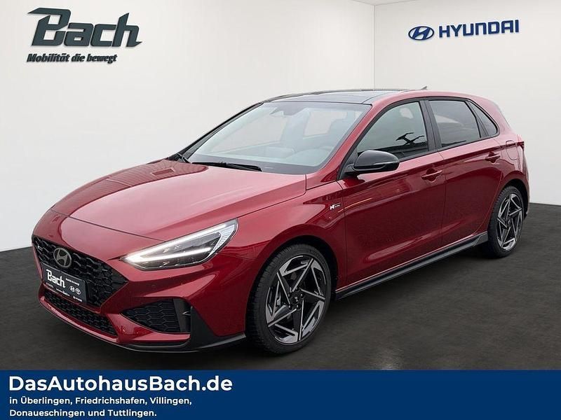 Neu Hyundai i30 N Line 140 PS (102 kW) 2025 Rot Limousine
