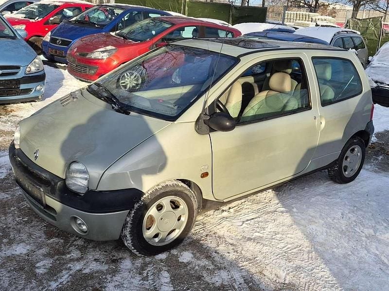 Grün Gebraucht 1999 Renault Twingo Kleinwagen | 1.499 € (Fairer Preis) - Bild 1/4