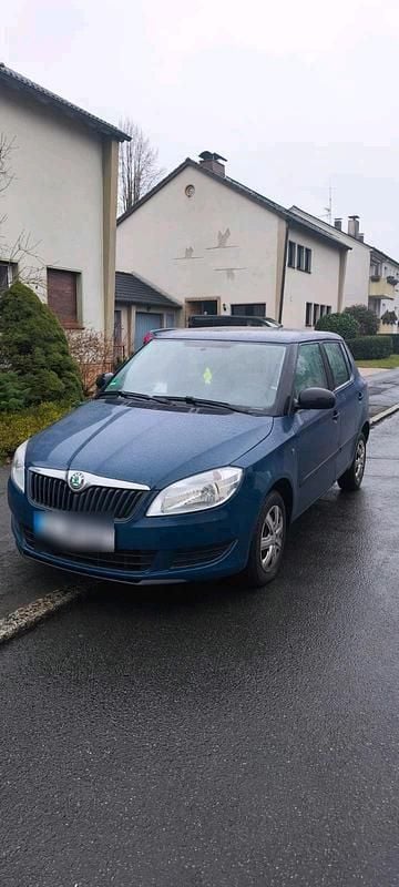 Gebraucht Skoda Fabia 60 PS (44 kW) 2010 Blau Kleinwagen