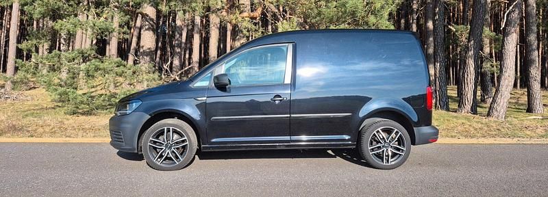 Gebraucht VW Caddy 122 PS (89 kW) 2019 Schwarz Van / Kleinbus