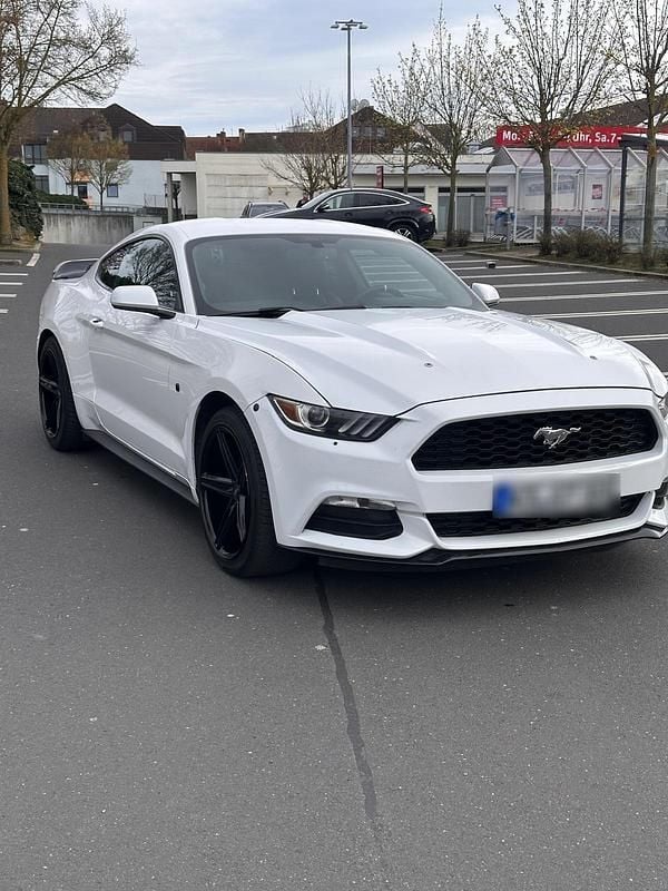 Gebraucht Ford Mustang 320 PS (235 kW) 2016 Weiß Coupé
