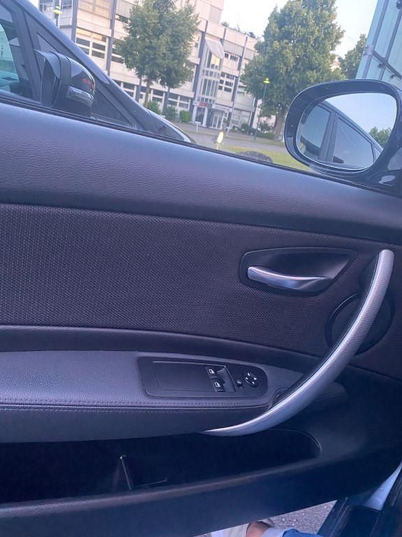 Gebraucht BMW 118 Sport Line 143 PS (105 kW) 2010 Blau Kleinwagen