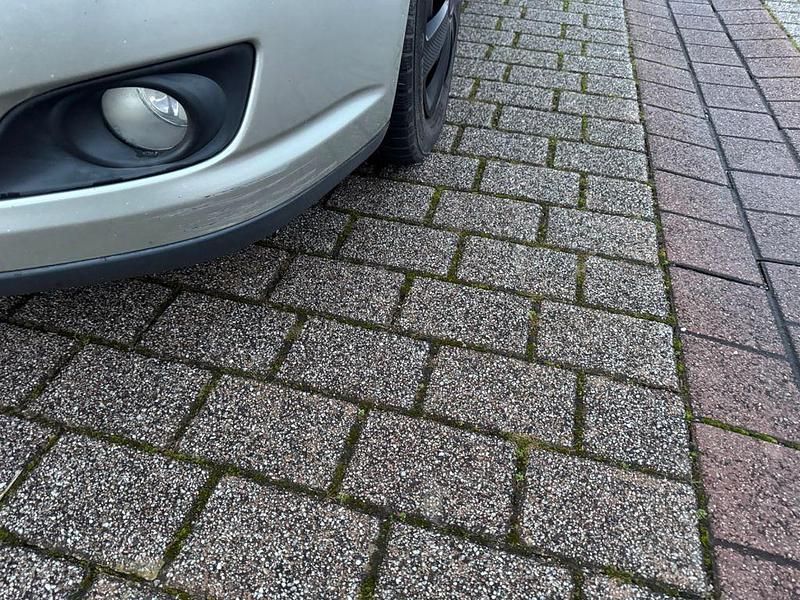 Gebraucht Toyota Avensis Sol 147 PS (108 kW) 2007 Gold Kombi