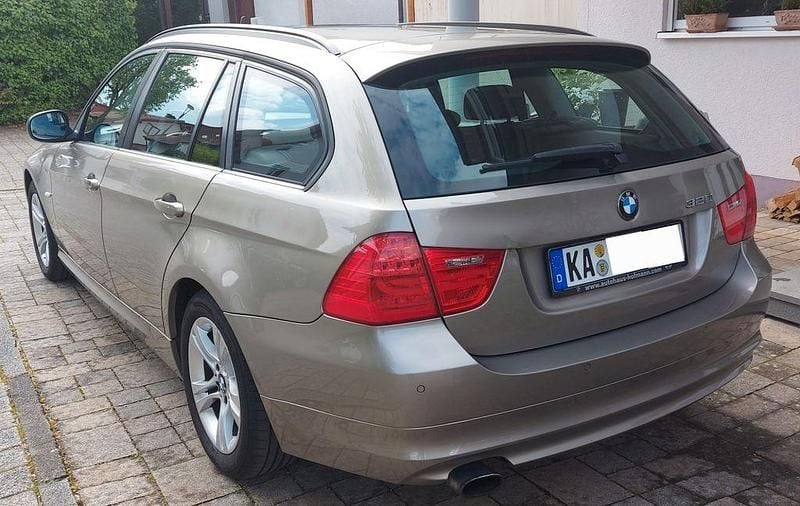 Second-hand BMW 320 170 CP (125 kW) 2012 Auriu Break