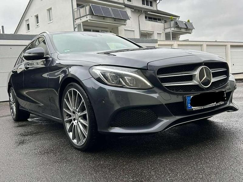 Grau Gebraucht 2015 Mercedes C250 Avantgarde Kombi | 14.000 € (Fairer Preis) - Bild 1/4