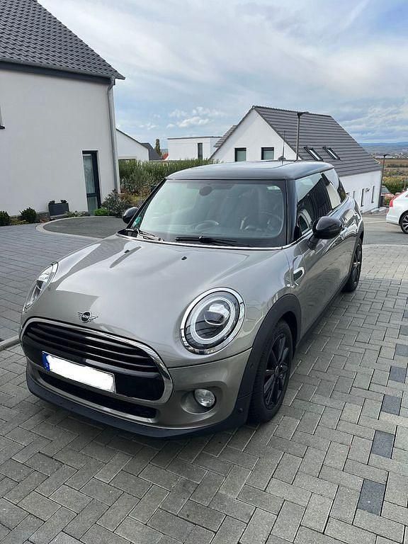 Silber Gebraucht 2019 Mini Cooper Chili Kleinwagen | 16.900 € (Superpreis) - Bild 1/4