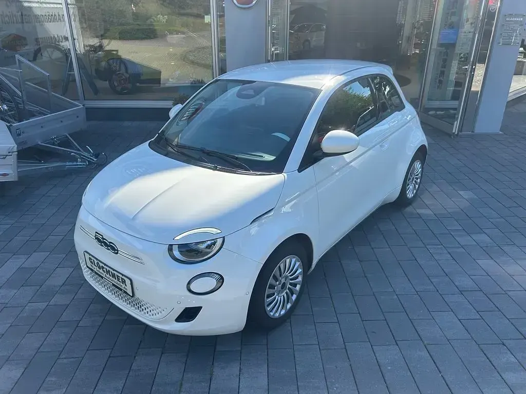 Gebraucht Fiat 500e Basis 86 kW (118 PS) 2023 Weiß Kleinwagen
