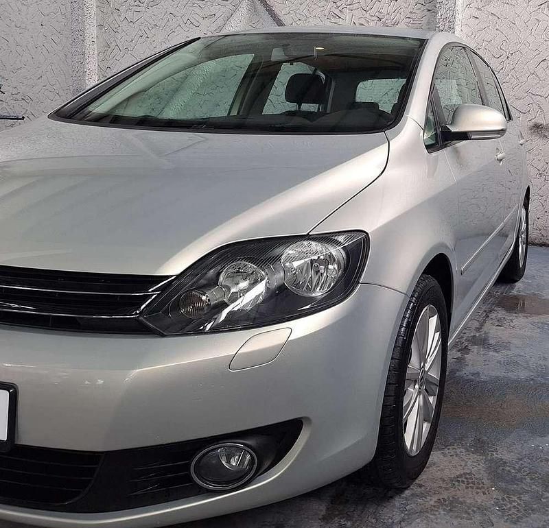 Silver leaf metallic Gebraucht 2013 VW Golf VII Comfortline Kleinwagen | 7.850 € (Superpreis) - Bild 1/4