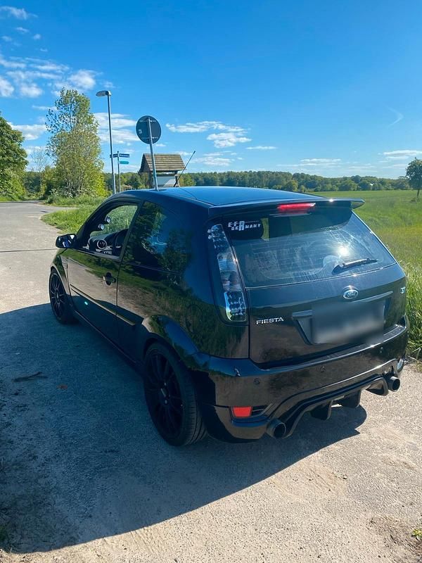 Gebraucht Ford Fiesta ST 150 PS (110 kW) 2005 Schwarz Kleinwagen