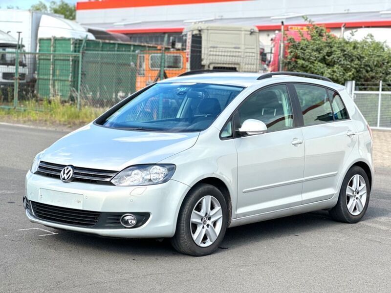 Silber Gebraucht 2009 VW Golf Plus Cross Van / Kleinbus | 3.400 € (Guter Preis) - Bild 1/4