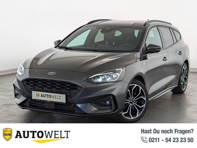 Grau Gebraucht 2020 Ford Focus ST-Line X Limousine | 21.960 € (Fairer Preis) - Bild 1/2