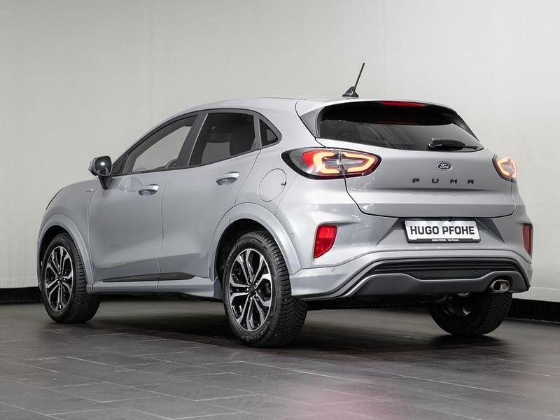 Gebraucht Ford Puma ST-Line 155 PS (114 kW) 2023 Solar silver SUV