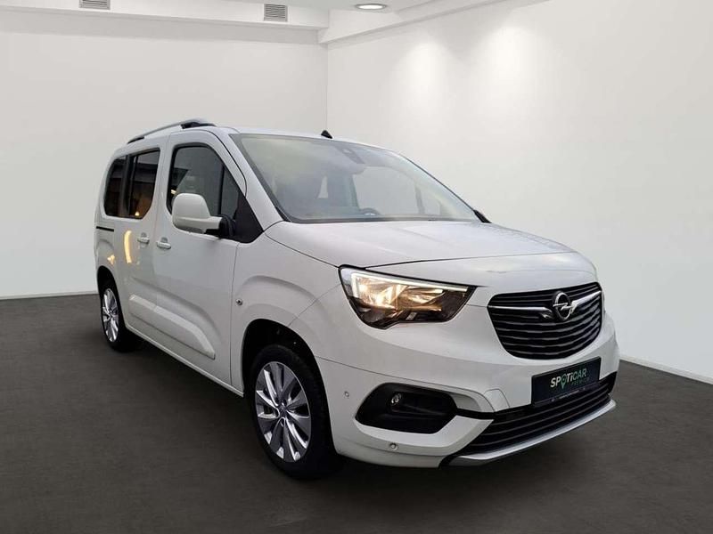 Gebraucht Opel Combo Life Ultimate 131 PS (96 kW) 2020 Jade weiß Van / Kleinbus