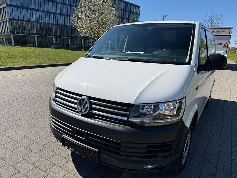 Gebraucht VW Transporter 150 PS (110 kW) 2019 Weiß Van
