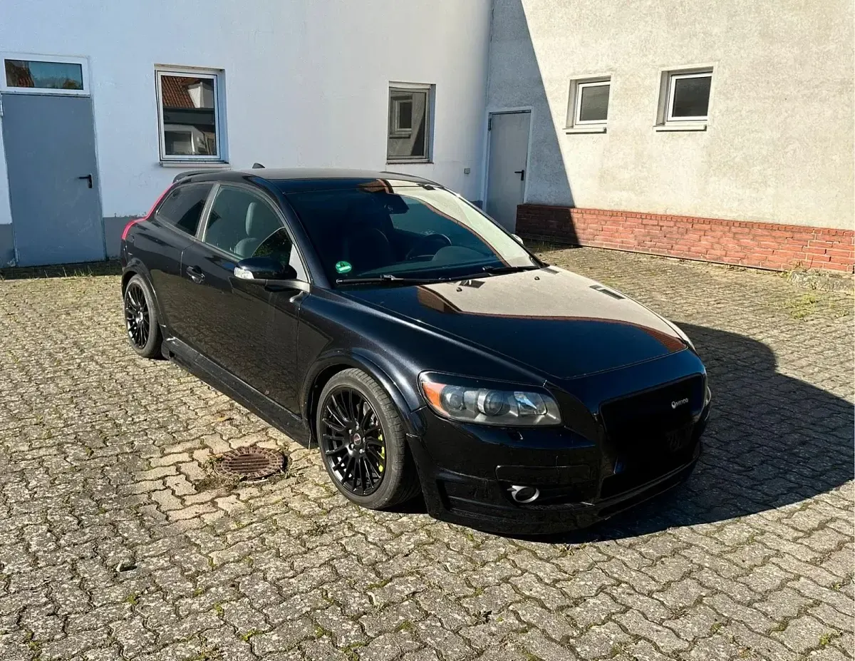 Second-hand Volvo C30 170 CP (125 kW) 2007 Negru Hatchback