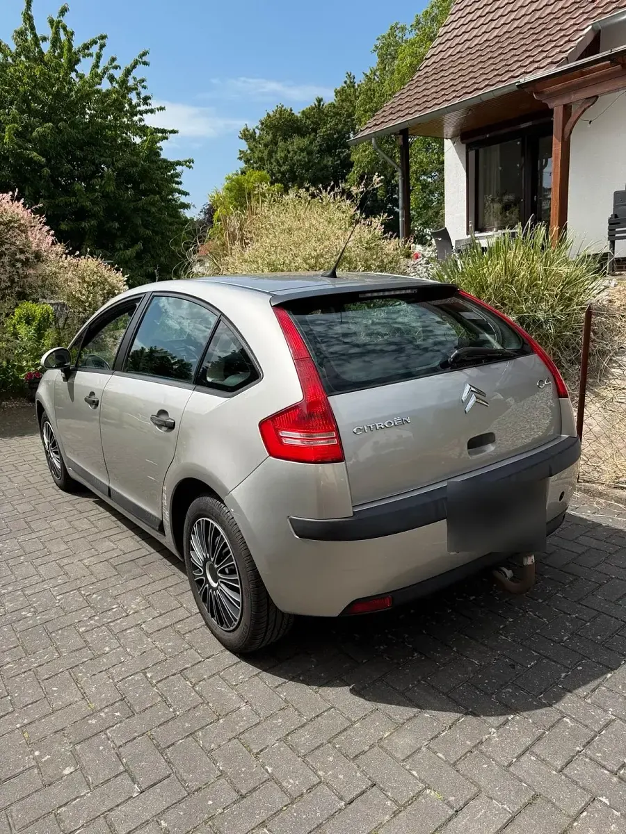 Gebraucht Citroën C4 109 PS (80 kW) 2008 Silber Limousine