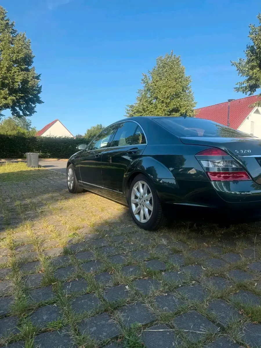 Gebraucht Mercedes S320 235 PS (172 kW) 2007 Grün Limousine