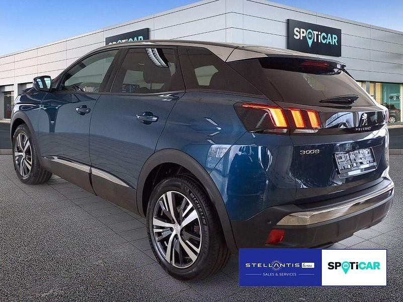 Gebraucht Peugeot 3008 Allure 131 PS (96 kW) 2023 Blau SUV