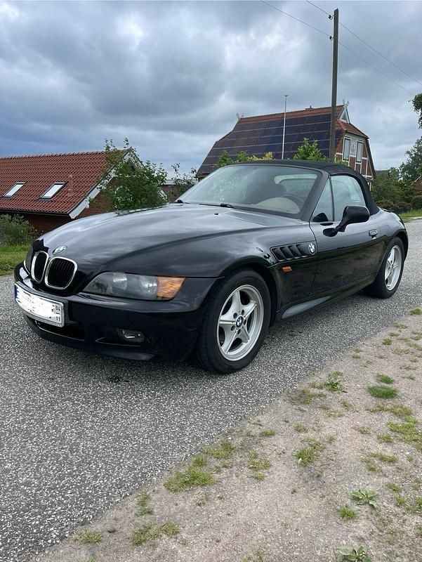 Schwarz Gebraucht 1997 BMW Z3 Cabrio | 8.499 € (Superpreis) - Bild 1/4