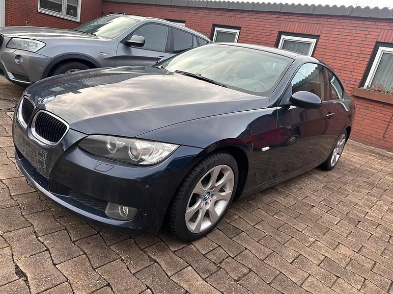 Blau Gebraucht 2008 BMW 320 Coupé | 4.300 € (Superpreis) - Bild 1/4