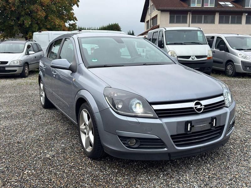 Silber Gebraucht 2004 Opel Astra Cosmo Limousine | 2.780 € (Teuer) - Bild 1/4