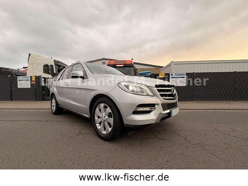 Gebraucht Mercedes ML350 258 PS (189 kW) 2012 Silber SUV