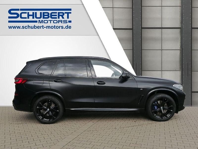 Gebraucht BMW X5 M Sport 286 PS (210 kW) 2022 Bmw individual frozen black SUV