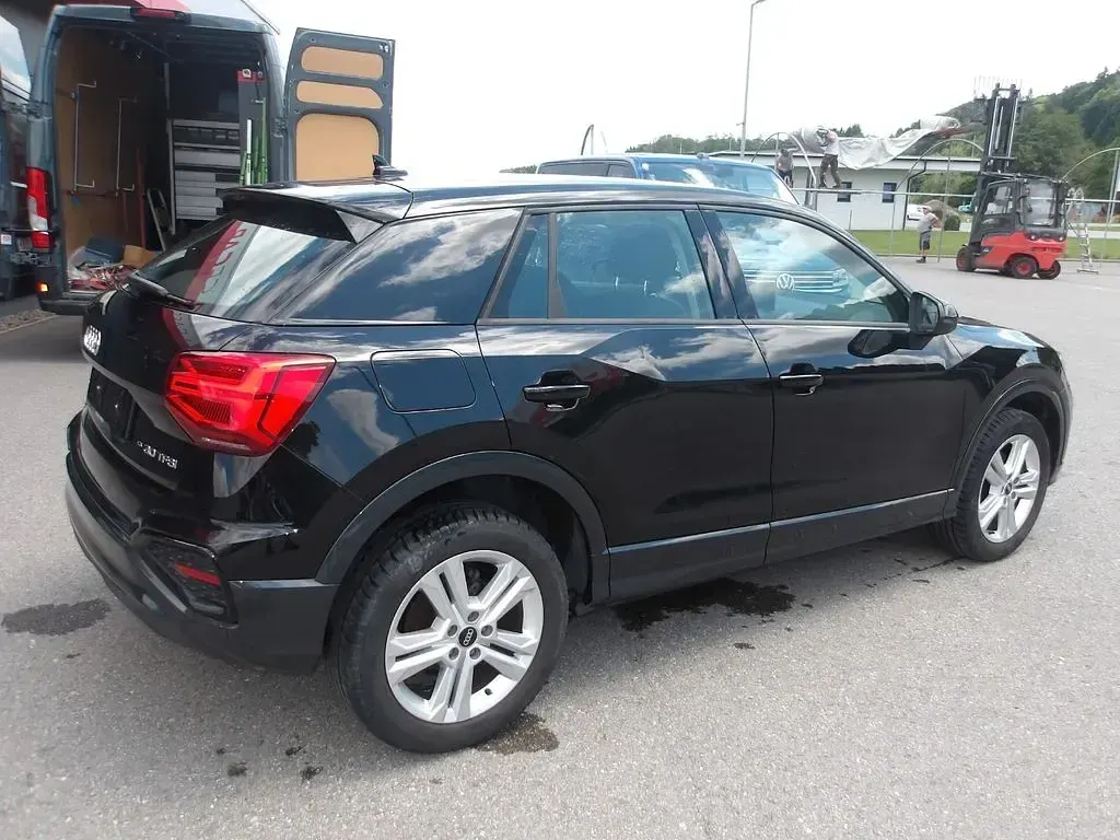 Gebraucht Audi Q2 110 PS (80 kW) 2023 Schwarz SUV