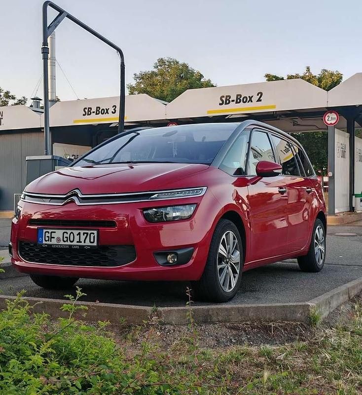 Rot Gebraucht 2015 Citroën C4 Picasso Exclusive Van / Kleinbus | 7.500 € (Teuer) - Bild 1/4