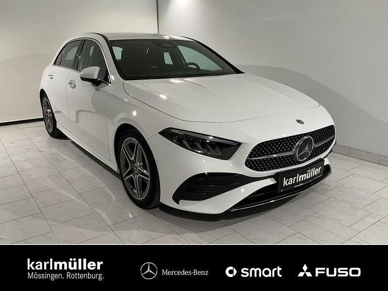 Unilack polarweiß Gebraucht 2024 Mercedes A180 AMG Limousine | 31.770 € (Fairer Preis) - Bild 1/4