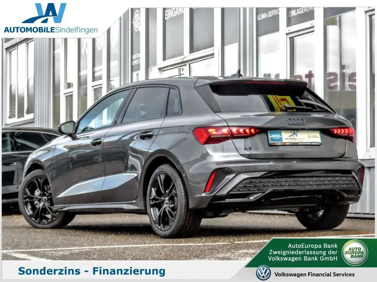 Nowe Audi A3 S-Line 150 KM (110 kW) 2025 Szary Kombi
