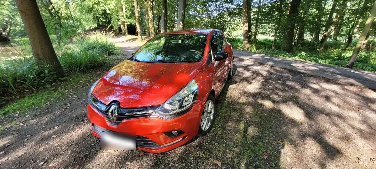 Gebraucht Renault Clio LIMITED 118 PS (86 kW) 2018 Rot Kleinwagen