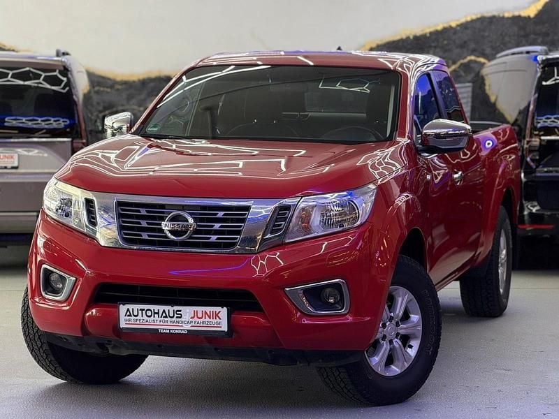 Gebraucht Nissan Navara 163 PS (119 kW) 2017 Rot Pickup