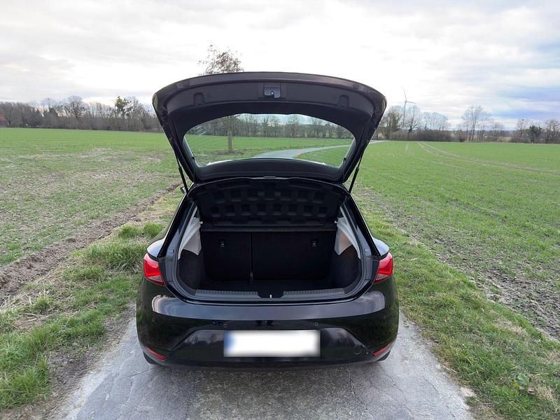 Second-hand Seat Leon SC Style 105 CP (77 kW) 2013 Negru Hatchback