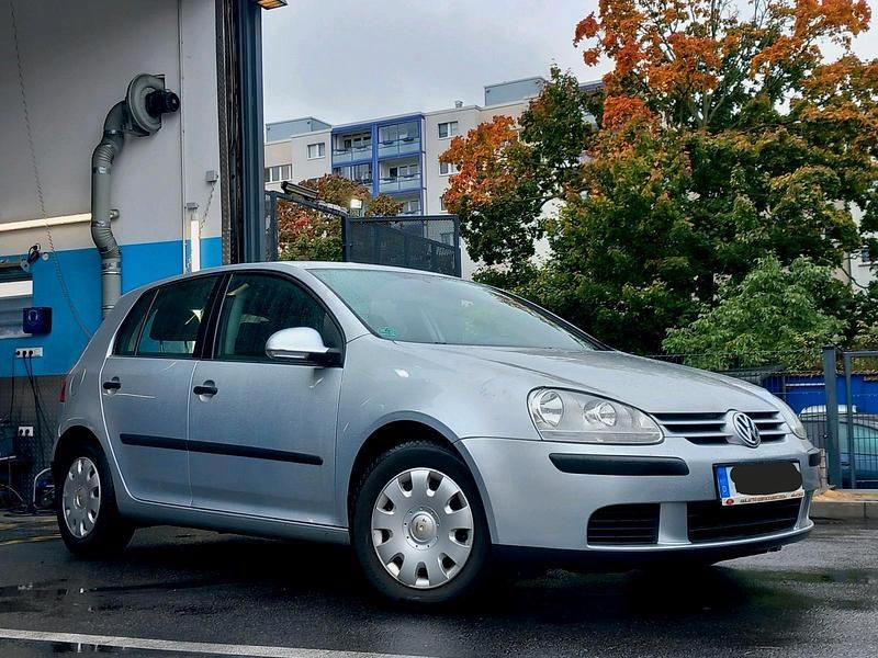 Silber Gebraucht 2006 VW Golf V Limousine | 3.650 € (Guter Preis) - Bild 1/4