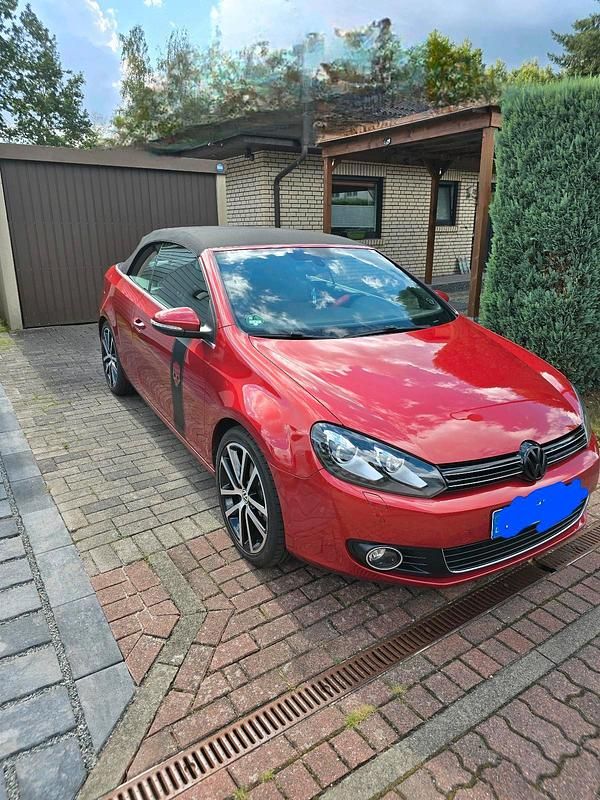 Gebraucht VW Golf Cabriolet 105 PS (77 kW) 2012 Rot Cabrio