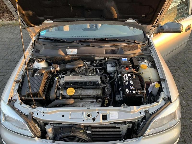Gebraucht Opel Astra 90 PS (66 kW) 1998 Limousine