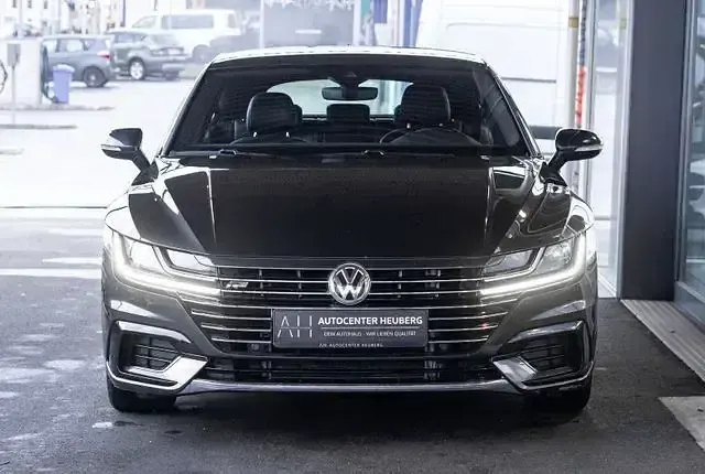 Gebraucht VW Arteon R-line 190 PS (139 kW) 2019 Grau Kleinwagen