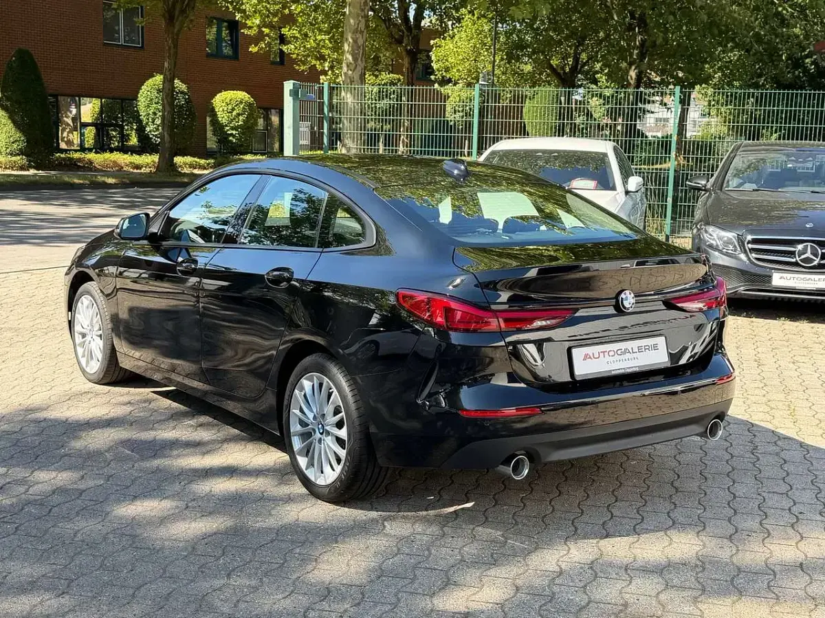 Gebraucht BMW 218 Advantage 150 PS (110 kW) 2023 Schwarz ii Coupé