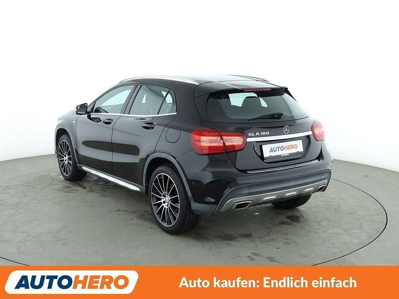 Gebraucht Mercedes GLA180 AMG line 122 PS (89 kW) 2017 Schwarz SUV