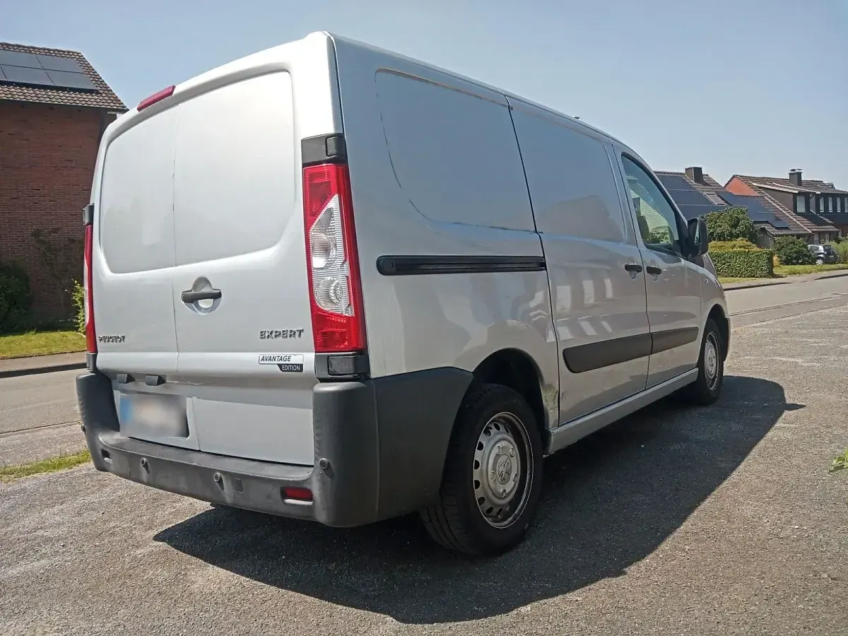 Gebraucht Peugeot Expert 90 PS (66 kW) 2016 Van