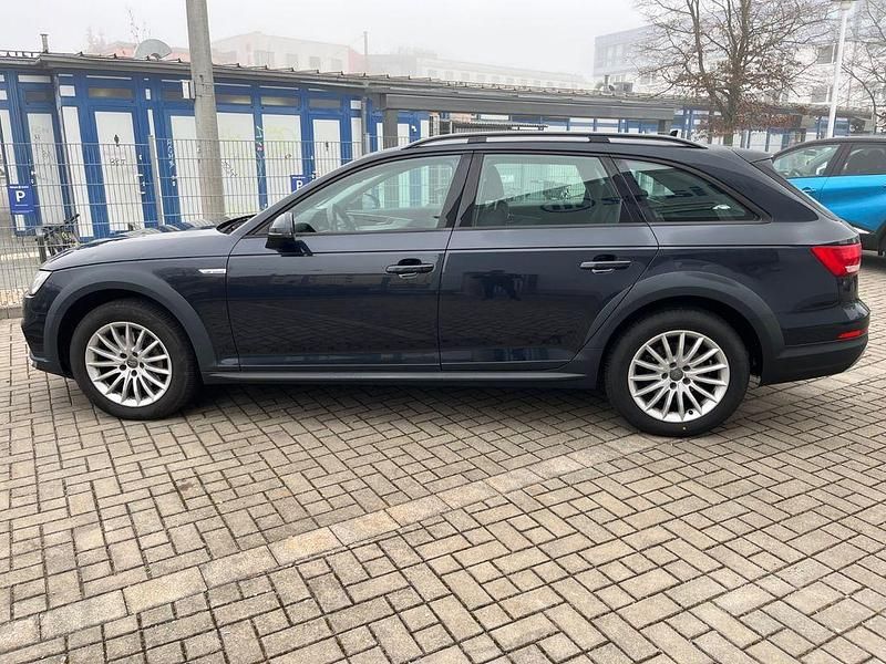Gebraucht Audi A4 Allroad Basis 218 PS (160 kW) 2016 Blau Kombi