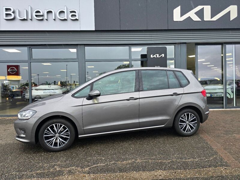 Grau Gebraucht 2017 VW Golf Sportsvan Allstar Van / Kleinbus | 16.970 € (Etwas zu teuer) - Bild 1/4