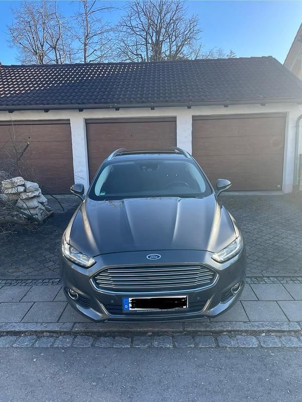 Gebraucht Ford Mondeo 160 PS (117 kW) 2015 Grau Kombi