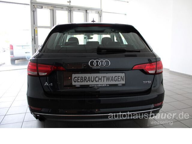 Gebraucht Audi A4 Sport 150 PS (110 kW) 2018 Blau metallic Kombi