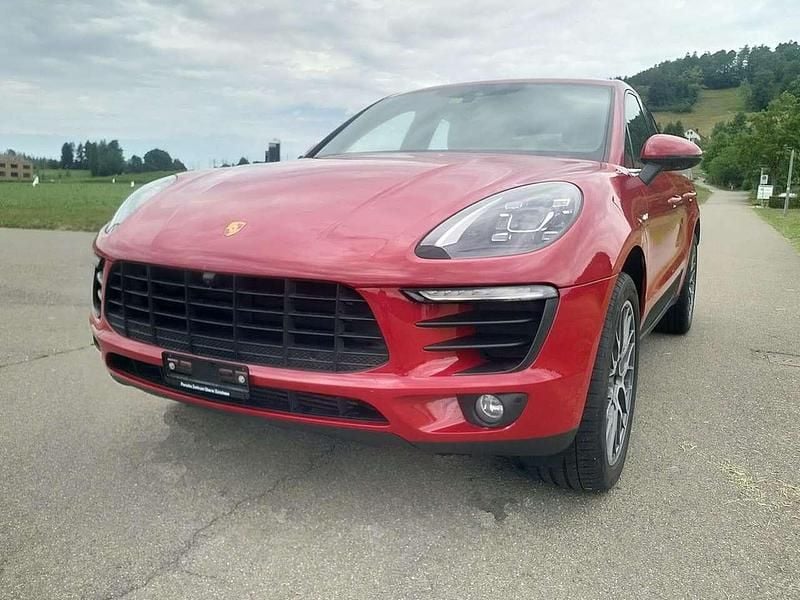 Rot Gebraucht 2017 Porsche Macan S SUV | 45.900 € (Etwas zu teuer) - Bild 1/4