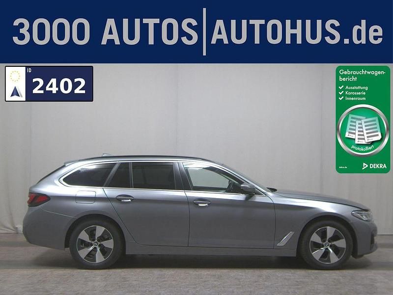 Grau Gebraucht 2023 BMW 520 Performance Kombi | 27.280 € (Superpreis) - Bild 1/4